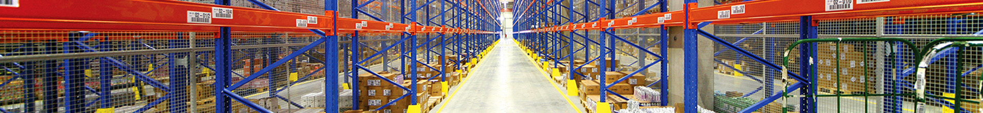 Soluções de limpeza de piso da Tennant para o setor de armazenamento e logística